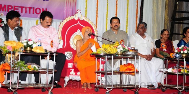Karnataka Sangha Andheri(R) celebrates 7th anniversary.