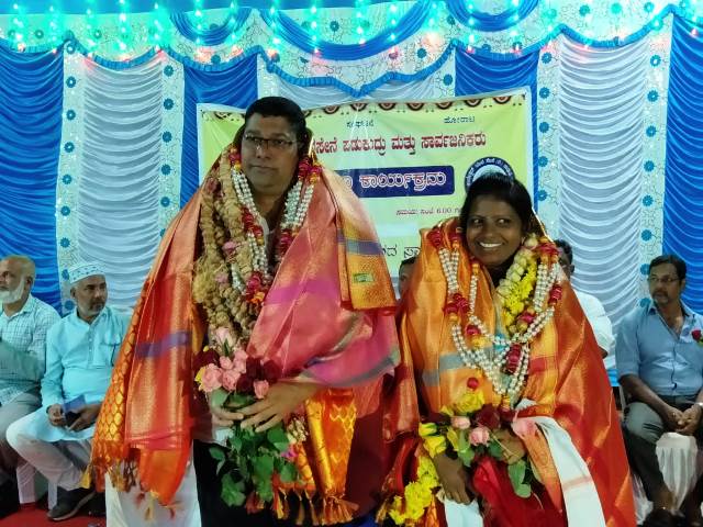 Ambedkar Yuva Sene felicitates Panchayat winners from Padukudru ward