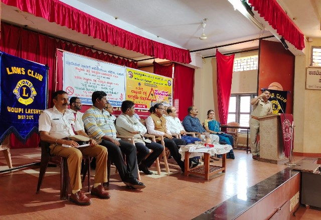 ಉಡುಪಿ: ರಾಷ್ಟ್ರೀಯ ರಸ್ತೆ ಸಂಚಾರ ಸುರಕ್ಷತಾ ಸಪ್ತಾಹದ ಸಮಾರೋಪ ಸಮಾರಂಭ ಉಡುಪಿ: ರಾಷ್ಟ್ರೀಯ ರಸ್ತೆ ಸಂಚಾರ ಸುರಕ್ಷತಾ ಸಪ್ತಾಹದ ಸಮಾರೋಪ ಸಮಾರಂಭ