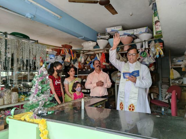 Lobo Traders Kemmannu blessed and inaugurated