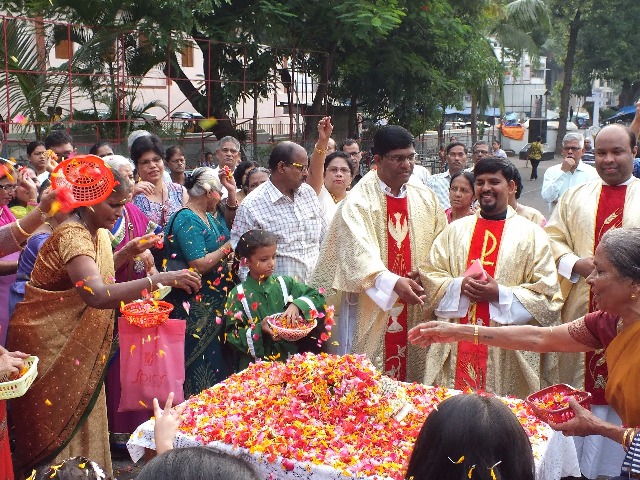 Canara Konkani Association IC Church Borivali West Celebrated Monthi Fest