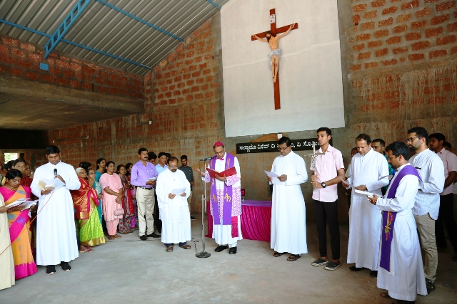 Bishop Peter Paul Saldanha blesses renovated cemetery at Sacred Heart of Jesus Church Madanthyar