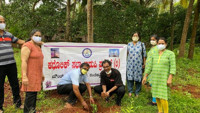 Catholic Sabha, Mount Rosary Church Unit celebrate Van-Mahotsava on 1st August, 2020. Catholic Sabha, Mount Rosary Church Unit celebrate Van-Mahotsava on 1st August, 2020.