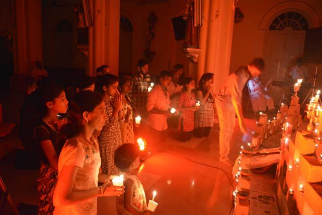 ICYM Madanthyar unit holds Taize Prayer