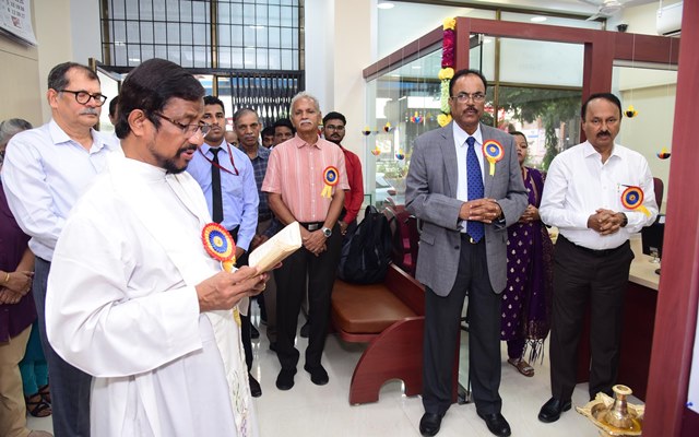 Model Bank Thane branch shifted to new premises