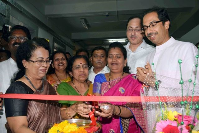Uddav Thackeray inaugurated Refurbished casualty ward  at KEM Hospital
