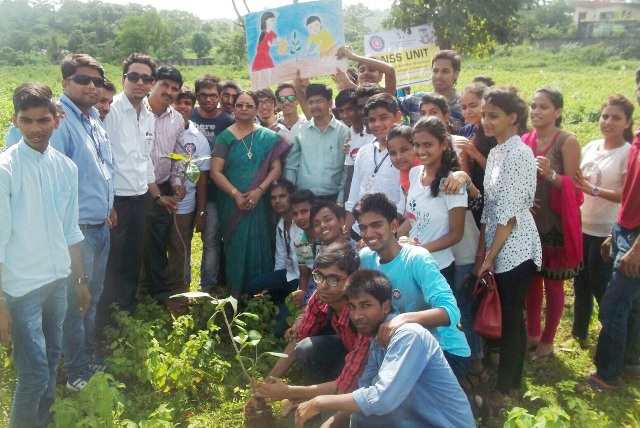 Tree Plantation Drive by NSS students of Ladhidevi Ramdhar Maheshwari Night College of Commerce