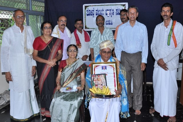 Dr. Devidas Bhat felicitated at Zonal Brahmin Committee.