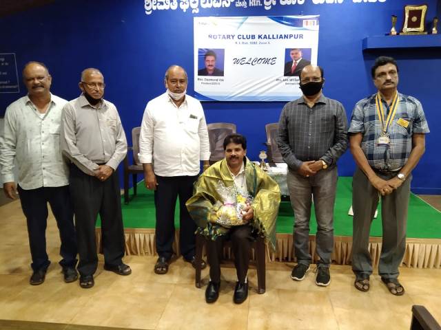 Rotary Kallianpur felicitated Cricketer Yadav Kemmannu.