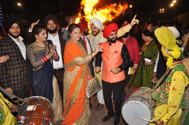 Celebrities enjoying Charan Singh Sapra’s ’Lohri Di Raat’ event