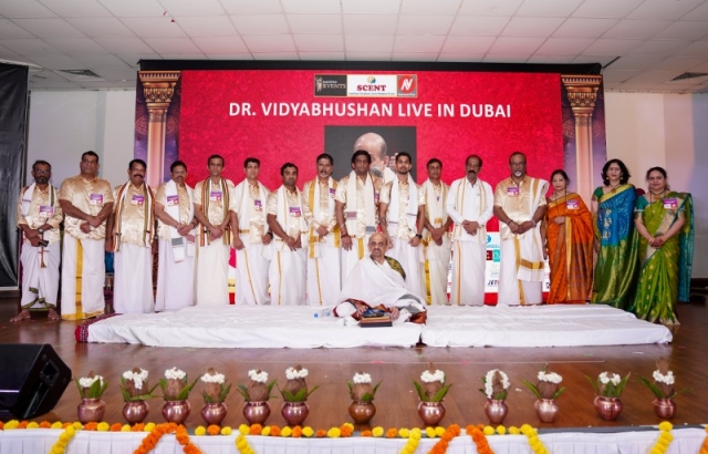 ‘DR.VIDYABHUSHANA LIVE SHOW’ A Houseful Super Successful Devotional Delight in Dubai.