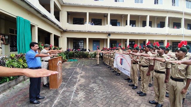 ಸಂತ ಮೇರಿ ಮಹಾವಿದ್ಯಾಲಯದಲ್ಲಿ ಎನ್ಸಿಸಿಯ ಸ್ವಚ್ಛತಾ ಶ್ರಮದಾನ- ಜನಾಂದೋಲನ ಸಂತ ಮೇರಿ ಮಹಾವಿದ್ಯಾಲಯದಲ್ಲಿ ಎನ್ಸಿಸಿಯ ಸ್ವಚ್ಛತಾ ಶ್ರಮದಾನ- ಜನಾಂದೋಲನ