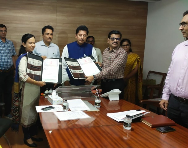 Tata Institute sign MoU on training 15,000 students