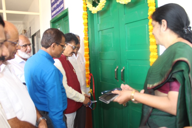 ವಿವಿ ಕಾಲೇಜು: ಕೊಂಕಣಿ, ಬ್ಯಾರಿ ಅಧ್ಯಯನ ಪೀಠ, ಯುವ ರೆಡ್‌ ಕ್ರಾಸ್‌ ಕಛೇರಿ ಉದ್ಘಾಟನೆ