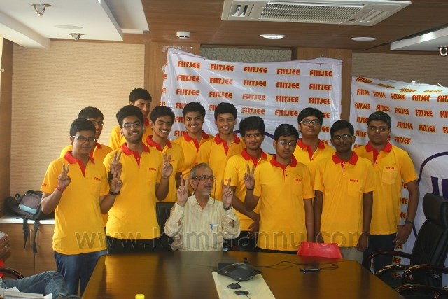 FIITJEE Delhi Students create history by bagging all top 10 Delhi State Ranks in JEE Advanced 2015.