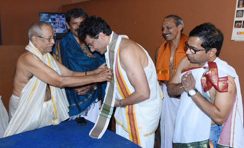 ಶ್ರೀಕೃಷ್ಣಮಠಕ್ಕೆ,ಅಂತಾರಾಷ್ಟ್ರೀಯ ಪ್ರಸಿದ್ಧಿಯ ಬಾಣಸಿಗ ,ಚಿತ್ರನಿರ್ಮಾಪಕ ವಿಕಾಸ್ ಖನ್ನಾ