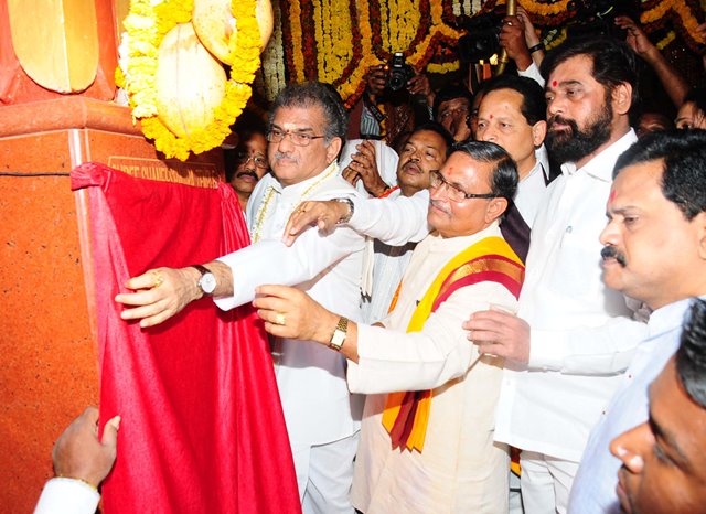 Inauguration of Shri Shanishwara Raja Gopura at Nerul