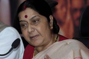 Sushma Swaraj hints at early polls, says itâ€™s time to â€™liberate country from Congressâ€™