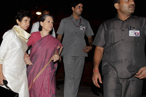 Sonia Gandhi returns home after check-up in US