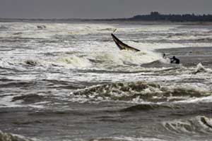 Cyclone Phailin: At Ground Zero, waves inspire fear and prayer