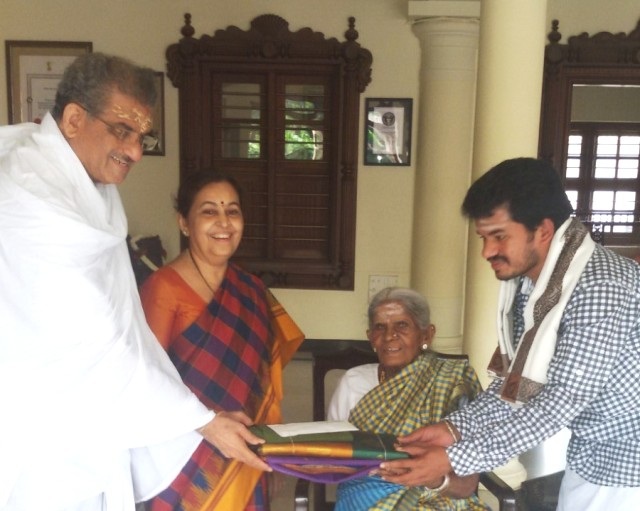 ಸಾಲುಮರದ ತಿಮ್ಮಕ್ಕ ನಿಧನ - ವೀರೇಂದ್ರ ಹೆಗ್ಗಡೆ ಸಂತಾಪ ಸಾಲುಮರದ ತಿಮ್ಮಕ್ಕ ನಿಧನ - ವೀರೇಂದ್ರ ಹೆಗ್ಗಡೆ ಸಂತಾಪ