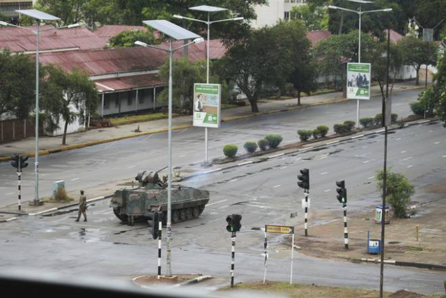 Zimbabwe Army seizes power, President Robert Mugabe ’confined to his home’