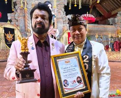 Bali, Indonesia: Royal Singaraja Award to Mangalorean NRI  Philanthropist Dr. Frank Fernandes.
