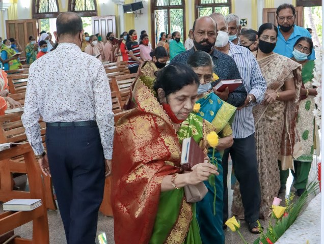 Parishioners of Mount Rosary Church, Santhekatte - Kallianpur,  Rejoice with Elders to celebrate, ‘GRANDPARENTS DAY’