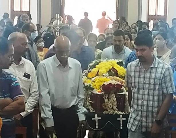 A Tribute to Augustine Arun Dias by P. Archibald Furtado A Tribute to Augustine Arun Dias by P. Archibald Furtado