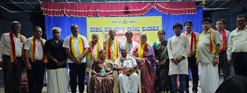 ಹಳ್ಳಾಡಿ ಜಯರಾಮ ಶೆಟ್ಟರಿಗೆ ಪುಂಡಲೀಕ ಹಾಲಂಬಿ ಪ್ರಶಸ್ತಿ ಪ್ರದಾನ - ನೈಜ ಸಾಧಕರಿಗೆ ಪ್ರಶಸ್ತಿ ಮೂಲಕ ಸಮಾಜದಿಂದ ಗೌರವ : ಡಾ.ತಲ್ಲೂರು ಹಳ್ಳಾಡಿ ಜಯರಾಮ ಶೆಟ್ಟರಿಗೆ ಪುಂಡಲೀಕ ಹಾಲಂಬಿ ಪ್ರಶಸ್ತಿ ಪ್ರದಾನ - ನೈಜ ಸಾಧಕರಿಗೆ ಪ್ರಶಸ್ತಿ ಮೂಲಕ ಸಮಾಜದಿಂದ ಗೌರವ : ಡಾ.ತಲ್ಲೂರು