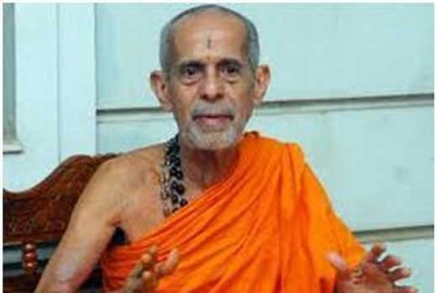 Pejawar Swamiji Sri Vishvesha Theertha Swamiji admitted KMC Hospital, Manipal in serious condition