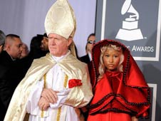 Grammy viewers mock Nicki Minajâ€™s â€˜exorcismâ€™ performance