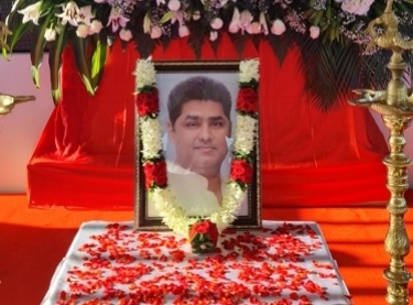 SHRADHANJALI OFFERED TO LATE DEVESH ALVA BY FRIENDS & RELATIVES IN DUBAI