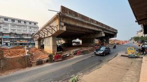 ಅಂಬಲಪಾಡಿ ಜಂಕ್ಷನ್ ನ ಫ್ಲೈ ಓವರ್ ಕೆಳಗಡೆ ವಾಹನಗಳ ಸಂಚಾರಕ್ಕೆ ತಾತ್ಕಾಲಿಕ ಅನುಮತಿ ಅಂಬಲಪಾಡಿ ಜಂಕ್ಷನ್ ನ ಫ್ಲೈ ಓವರ್ ಕೆಳಗಡೆ ವಾಹನಗಳ ಸಂಚಾರಕ್ಕೆ ತಾತ್ಕಾಲಿಕ ಅನುಮತಿ