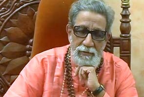 Wrapped in tricolour, Bal Thackeray’s begins final journey
