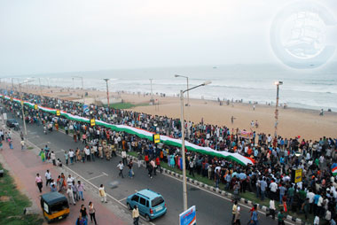 Massive 350 mts long national flag to be rolled out in Mangaluru on I-Day
